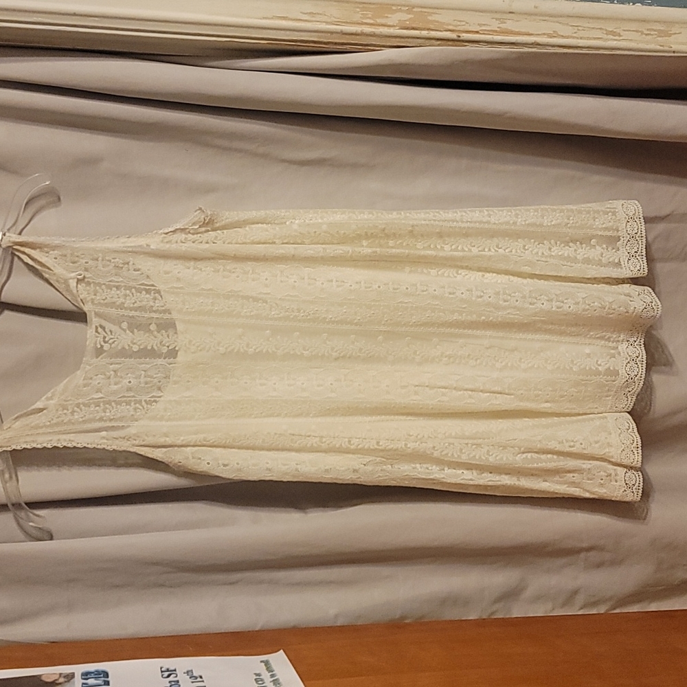Abercrombie & Fitch Lace Overlay Dress